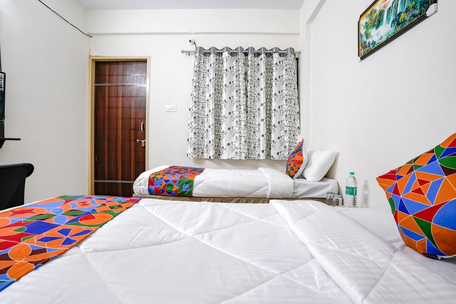 Hotel Comfort Caves Nashik Εξωτερικό φωτογραφία