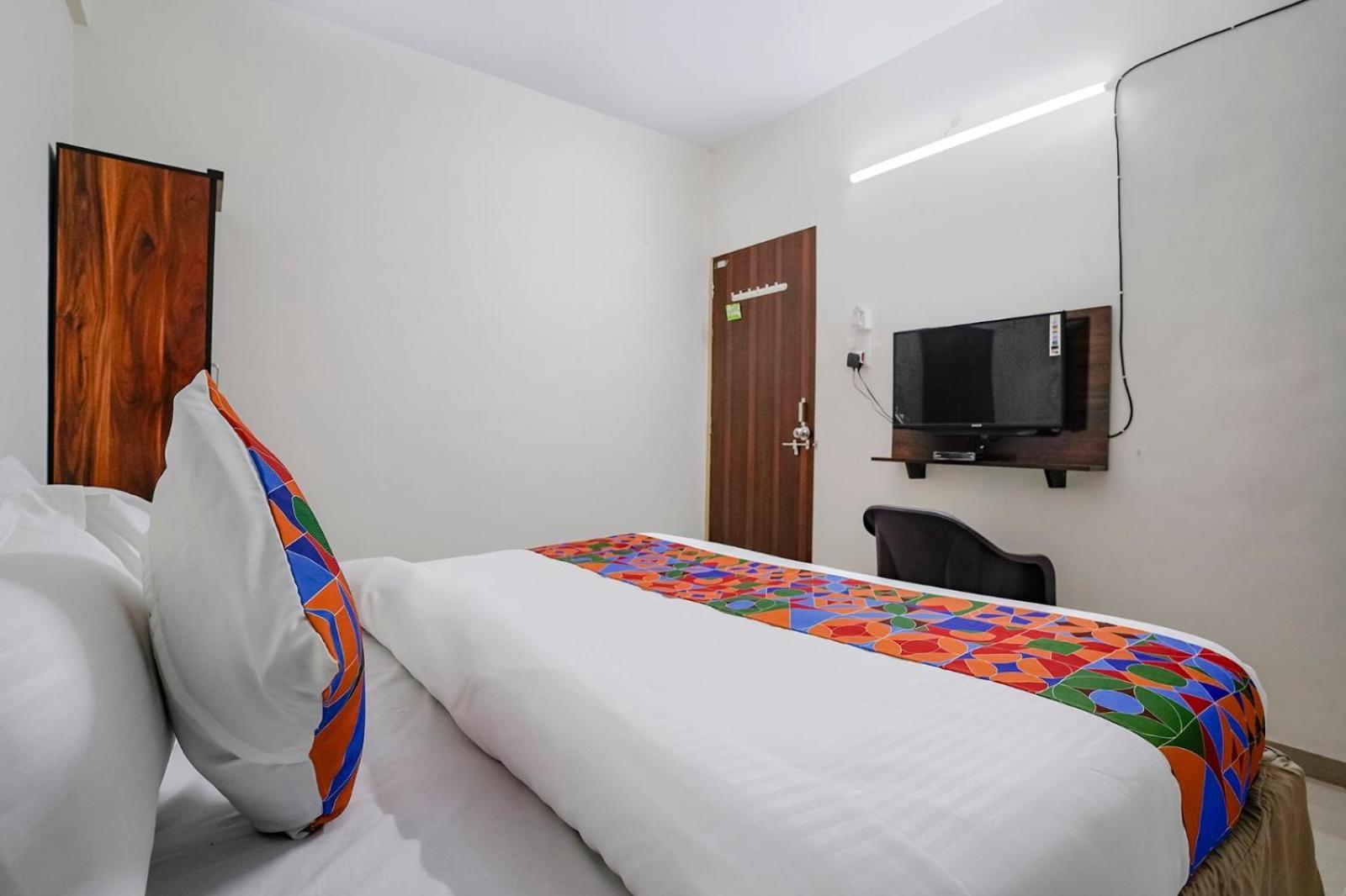 Hotel Comfort Caves Nashik Εξωτερικό φωτογραφία